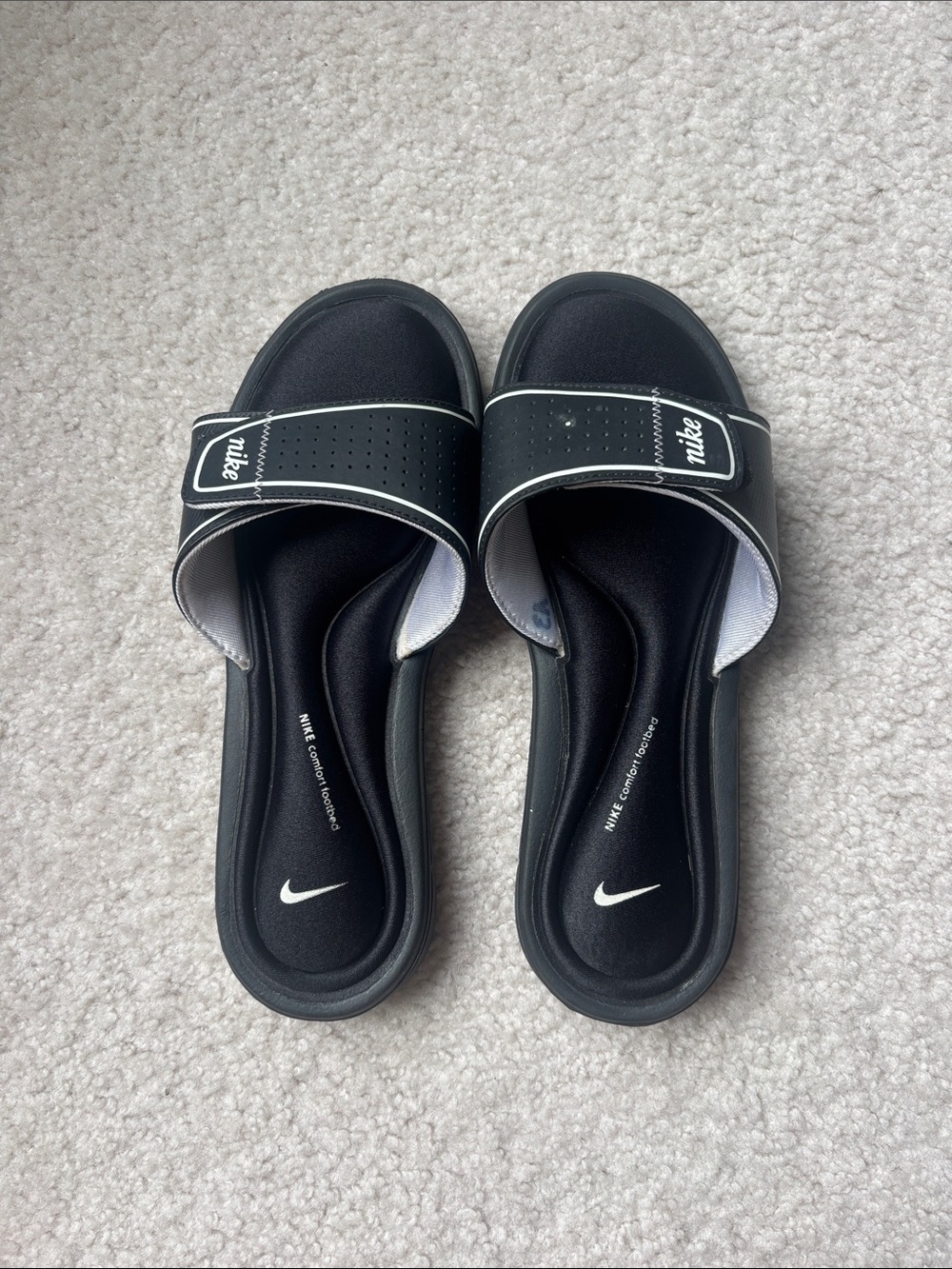 Nike Women’s Black and White Slide Sandals
